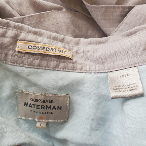 Quicksilver light gray Waterman Collection large short sleeve button down. - Picture 6 of 7
